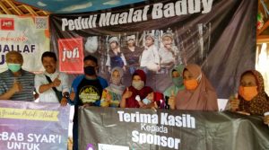 Bakti Sosial Ala Jurnalis Filantropi Indonesia Sambangi Mualaf Baduy