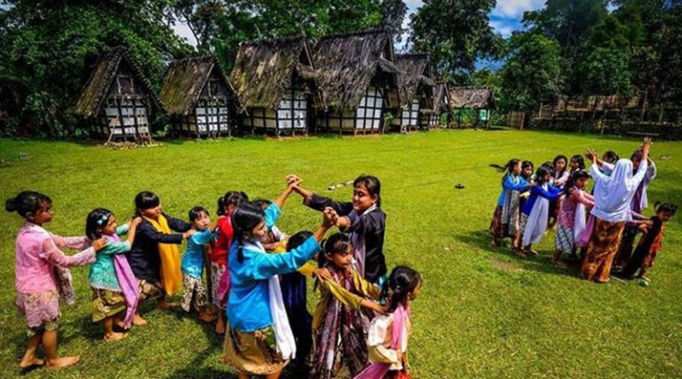 Mengenal Kampung Budaya Di Sindang Barang Bogor – DESENTRAL NEWS