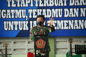 Panglima TNI Bersama Kapolri Tinjau Pelatnas Karate di Bali