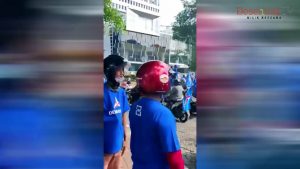 Demo Partai Demokrat Bikin Kerumunan Di Kantor DPP PD