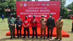 PBESI dan Komunitas Esports Indonesia Gelar Vaksinasi dan Bansos Bagi Masyarakat Jayapura