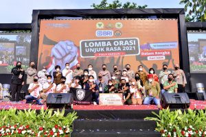 Gelar Lomba Orasi, Kapolri: Mari Ciptakan Alam Demokrasi yang Lebih Baik