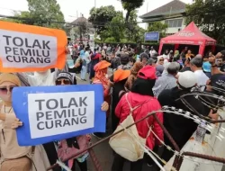 Aksi Damai ‘People Power’ Menumbangkan Rezim Jokowi