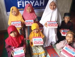 Penyaluran Fidyah Paket Makan untuk Para Santri Pesantren Darussalaam, Jatinegara, Jakarta Timur