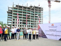 Jokowi Lakukan Topping Off Hunian ASN dan Hankam di IKN