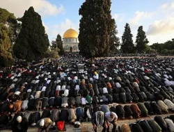 Dibatasi, 100 Ribu Lebih Jemaah Ikuti Shalat Idulfitri di Masjid Al-Aqsha