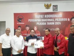 Fotonya ‘Hilang’ di Kantor PDIP Sumut, Jokowi: Ah Foto Saja