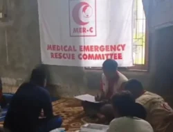 Pesantren Baitul Muallaf Dikunjungi MER-C Papua Program Mobile Clinic