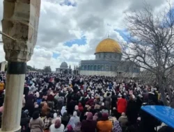 Tak Gentar Meski Dilarang Israel, 30 Ribu Jamaah Hadiri Salat Jumat di Masjid Al-Aqsha