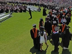 Protes Genosida Gaza, Ratusan Mahasiswa Stanford Tinggalkan Upacara Wisuda