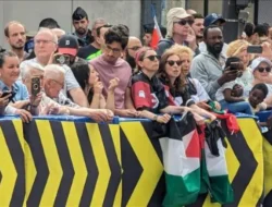 Penonton Olimpiade di Paris Tunjukkan Aksi Solidaritas Palestina